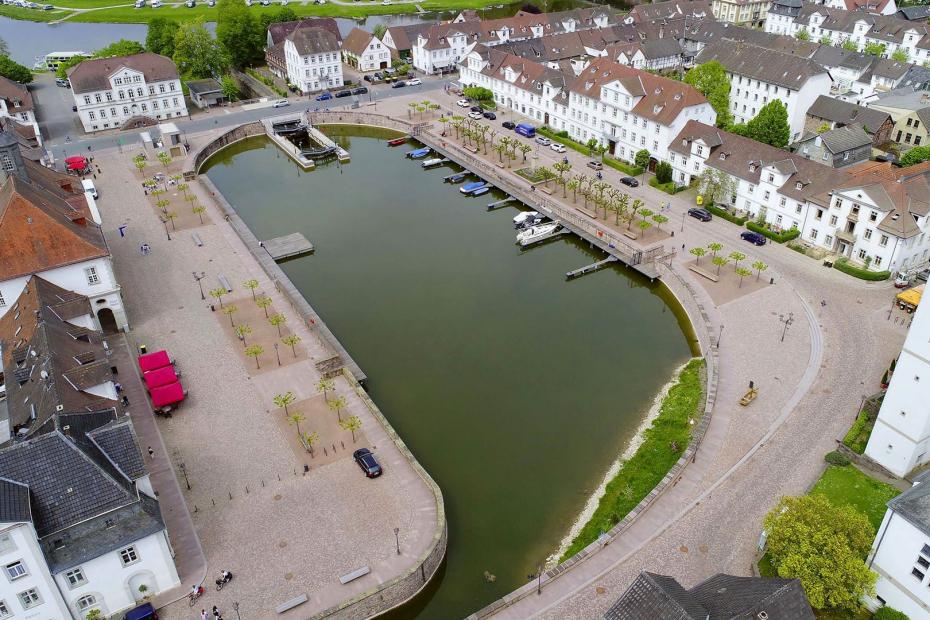 Bad Karlshafen, Neugestaltung Hafenumfeld